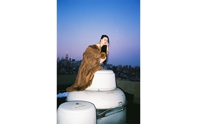 © Ren Hang Courtesy of KEN NAKAHASHI