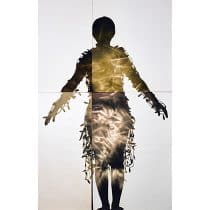 《電気服にちなんで Ap2､ 黄色》2002年 黄色で調色されたゼラチン・シルバー・プリント 東京都写真美術館蔵