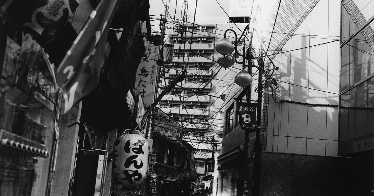 金村修『Concrete Octopus』東京とポルトガルの出版社が共同で出版