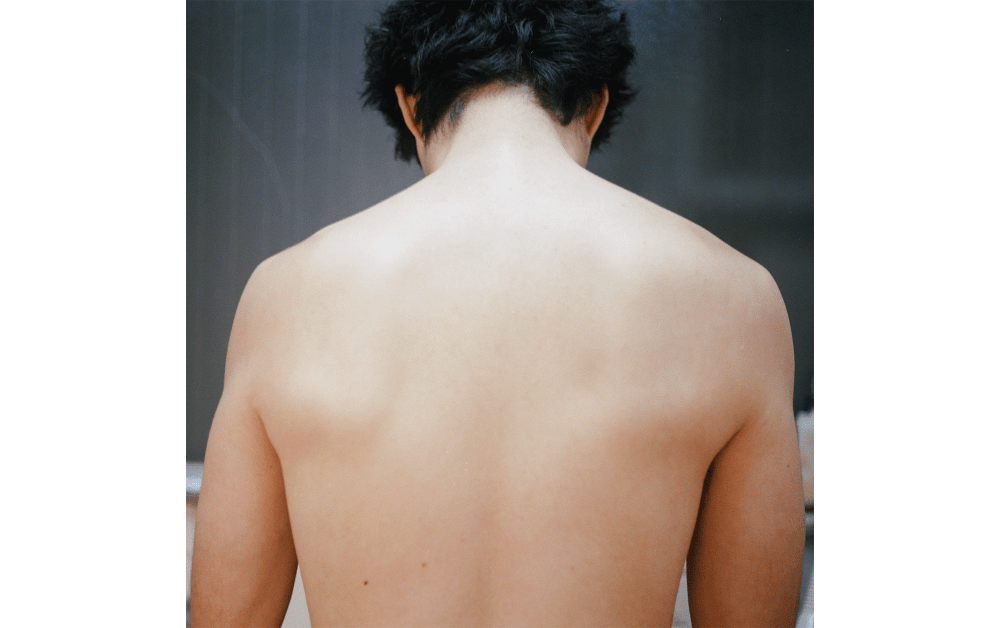 © Hiroshi Okamoto / “We do not need you, here. / If I could only fly.” / the 16th RPS grantee