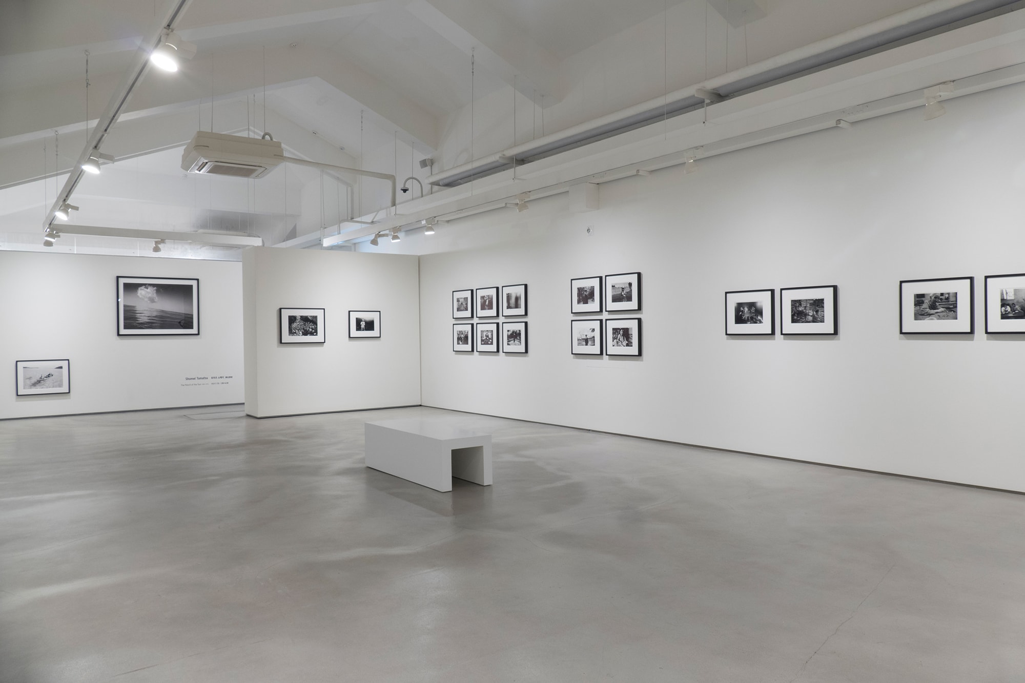 釜山の写真美術館で、日本の現代写真の起源を辿る | 展示風景01