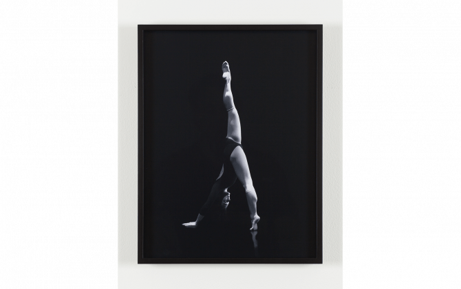 Sara VanDerBeek Baltimore Dancers One, 2012 digital C-print 40.6 x 31.1cm Courtesy The Approach, London