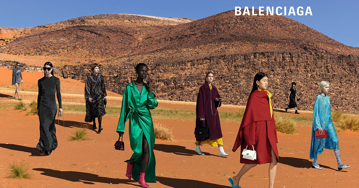 希少】バレンシアガ  ムートン　ストール　balenciaga コレクション使用 news-20190530balenciaga_og-1.jpg
