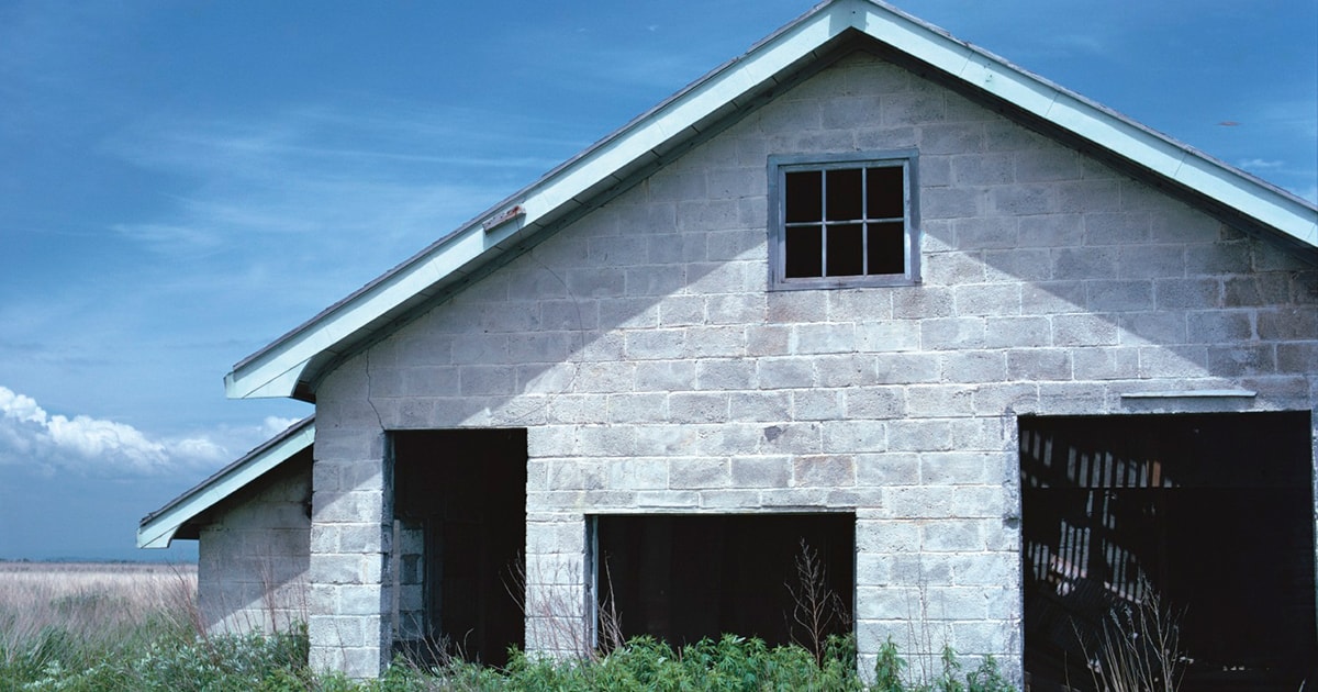 60年間にわたる116作品を二部構成で紹介「新・晴れた日 篠山紀信」展