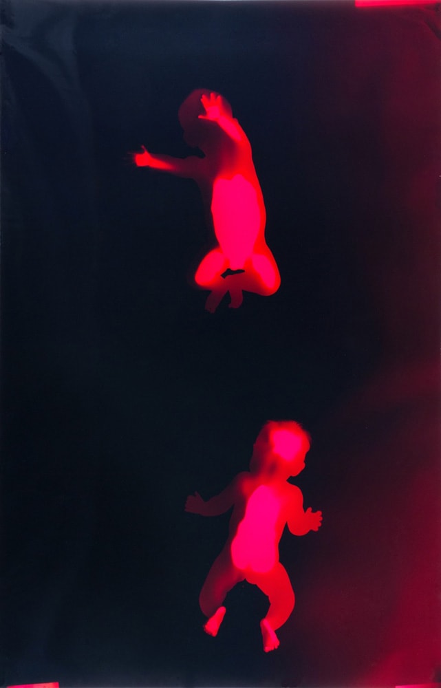 北野謙《未来の他者　N3》 2018年、発色現像方式印画(フォトグラム)、196×127cm © Ken Kitano, courtesy MEM