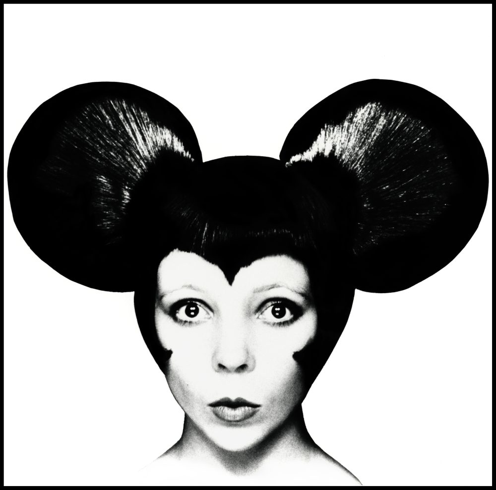 177 4776 Penelope Tree as Mickey Mouse 1970 © David Bailey