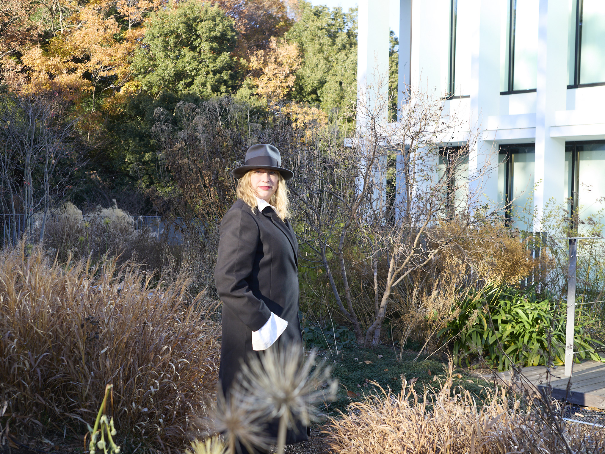 ジュリア・ヘッタが会津で見つめた「尊厳」――写真集『Songen』に込めた、制御を手放すという選択 | ジュリア・ヘッタ