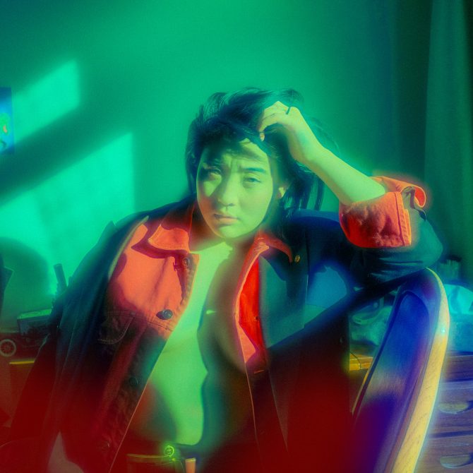 VERSACE_Embodied_MomoOkabe_NoLogo_1080x1080_14