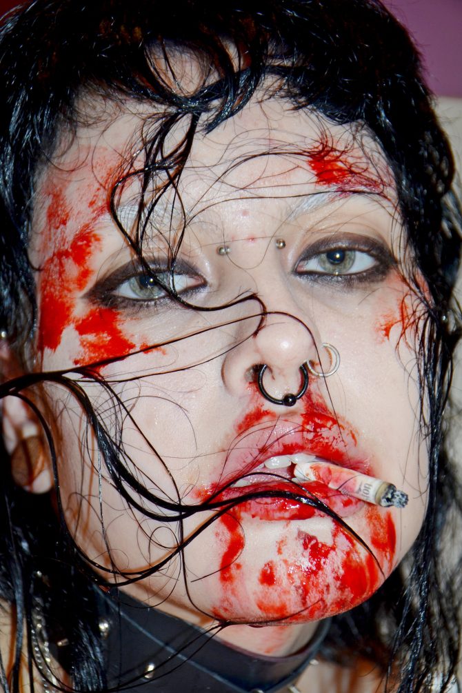 クリスティーナ・ロシュコワ作品画像1メインヴィジュアル低解像度