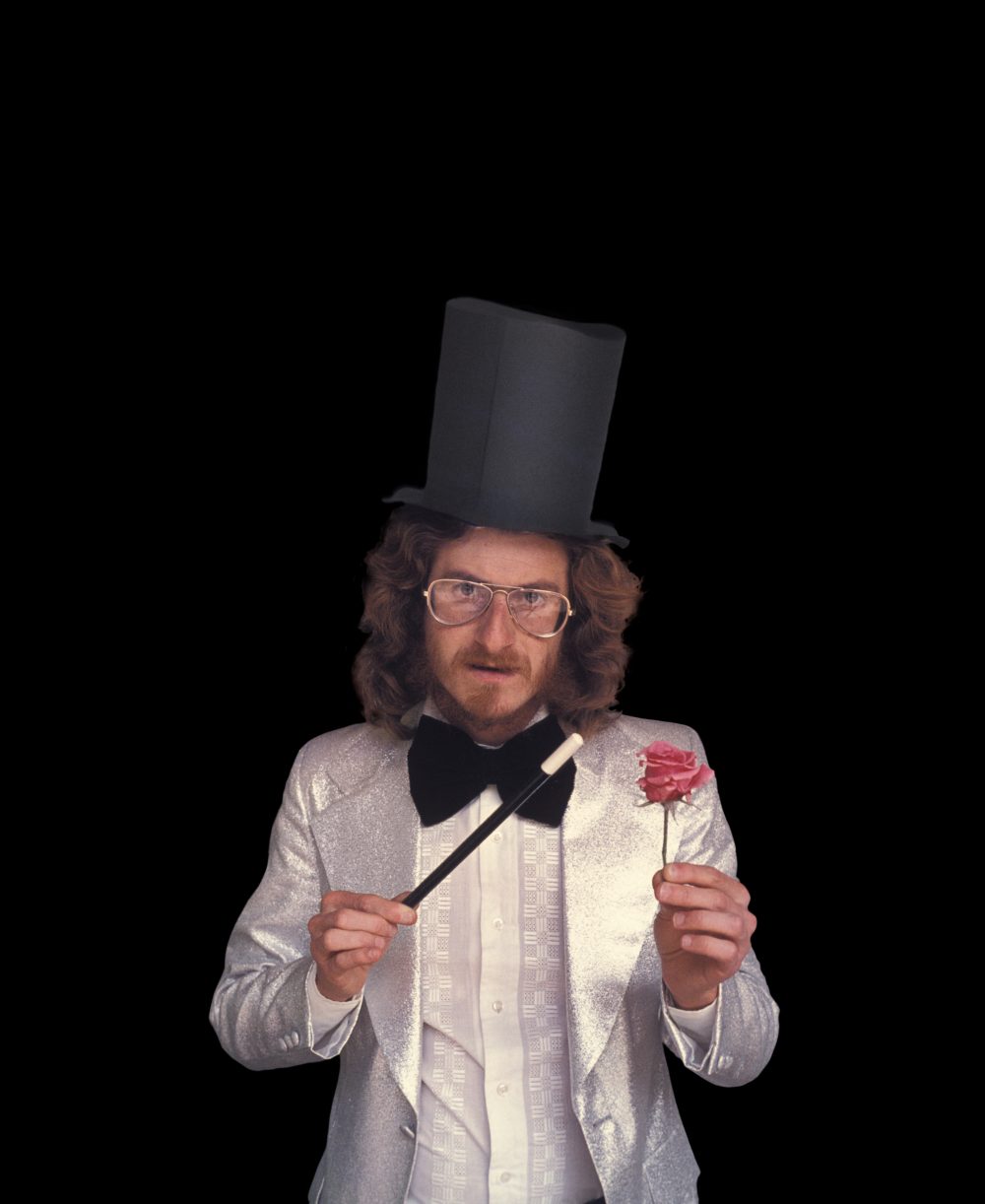 Alfredo Jaar, Magician, 1979